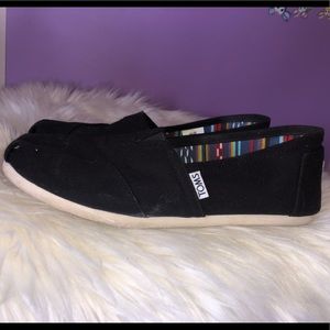 TOMS Black Women’s Canvas Classics Slip-on Shoes